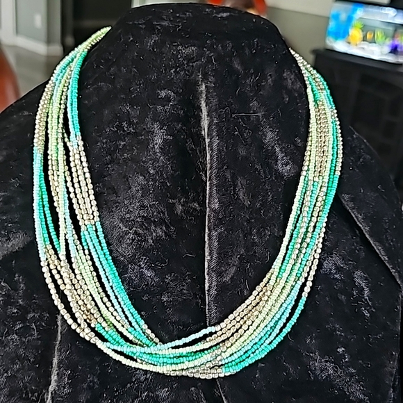 COPY - GORGEOUS Native American Indian Necklace made with beads. 22 inches long. - Picture 1 of 6